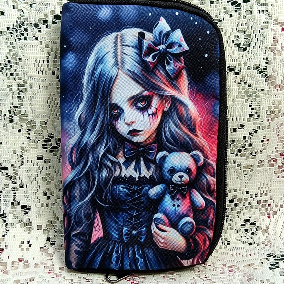🆕️LAST 1🌹GOTH GIRL & TEDDY BEAR ZIPPERED CLUTCH/WRISTLET WALLET/GOTH PUNK Y2K - Picture 9 of 17